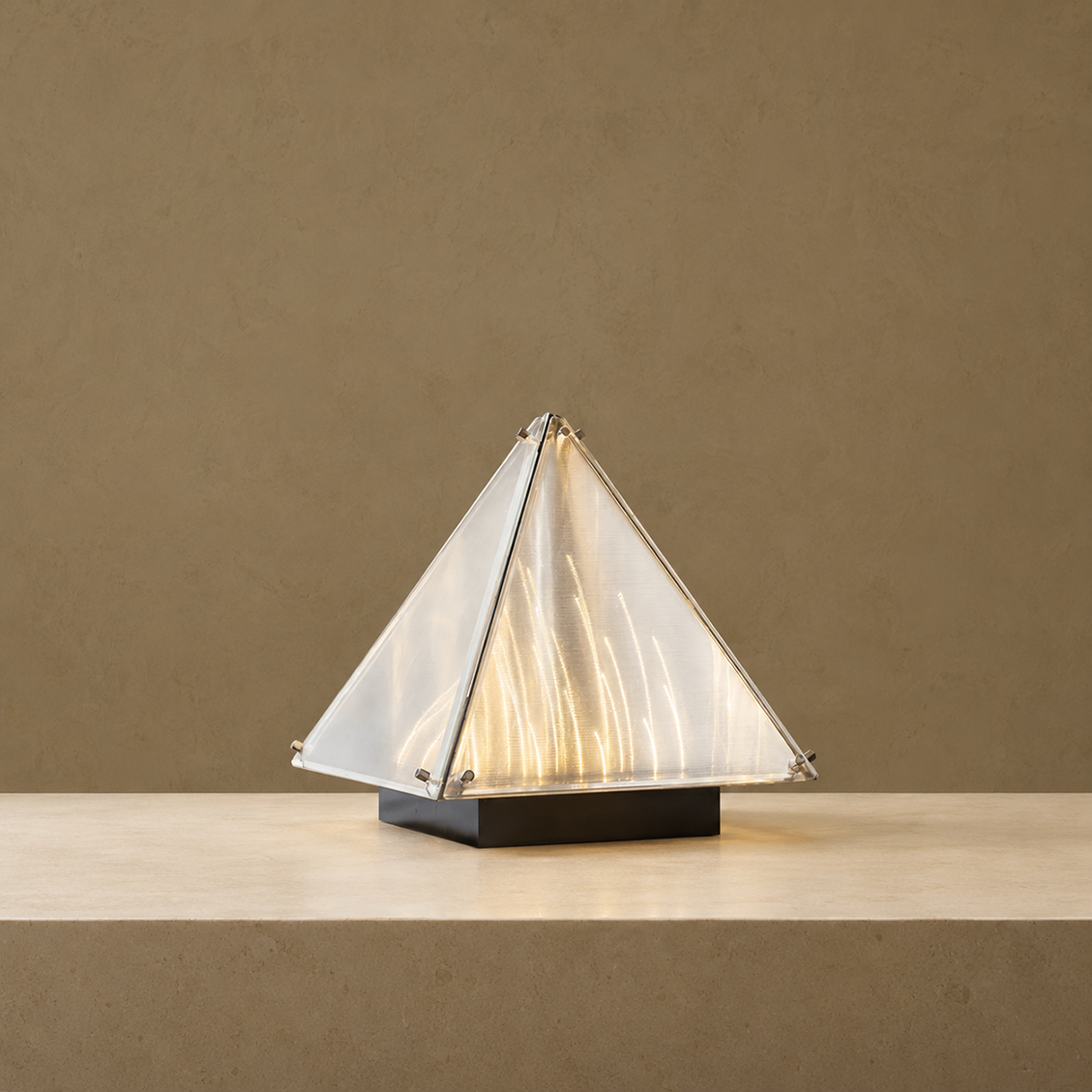 Fragment Table Lamp
